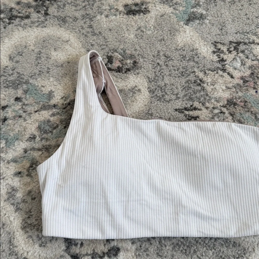 Lululemon Ribbed Nulu Asymmetrical Yoga Bra *Light Support, A/B Cup